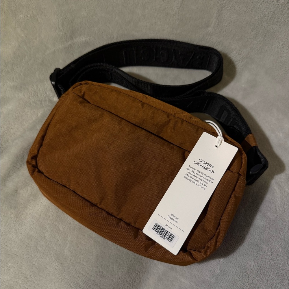 Baggu Camera Crossbody in Brown